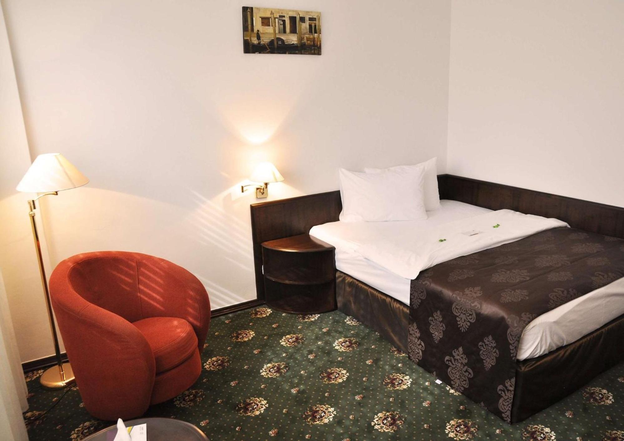 Best Western Central Hotel Arad Exterior foto